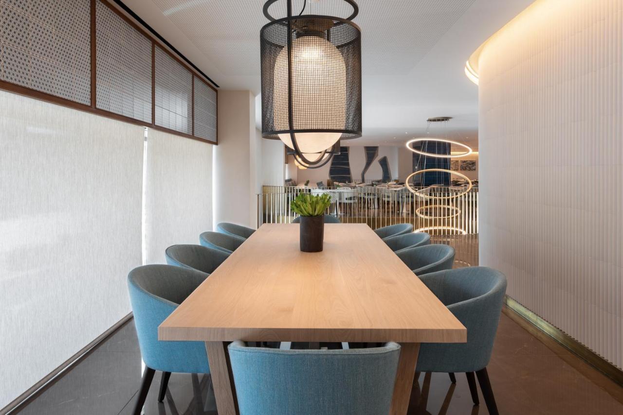 Eurostars Aliados 호텔 포르투 외부 사진 The lounge at the airport