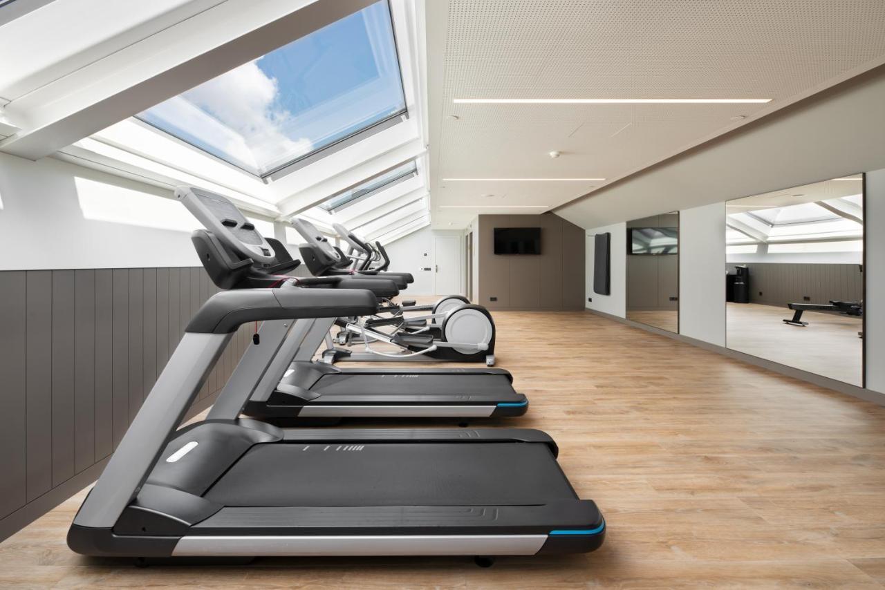 Eurostars Aliados 호텔 포르투 외부 사진 A treadmill