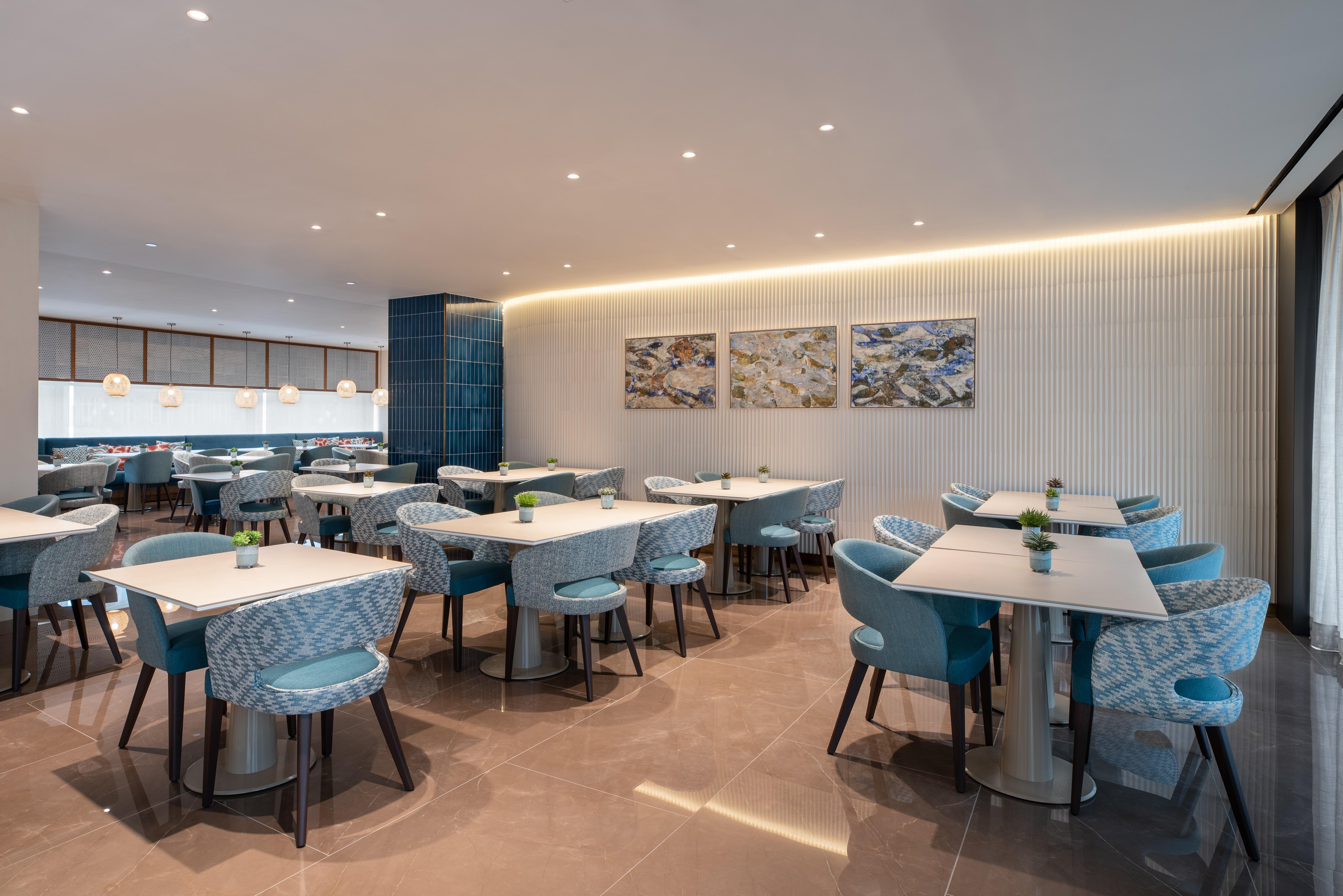 Eurostars Aliados 호텔 포르투 외부 사진 The lounge at the airport