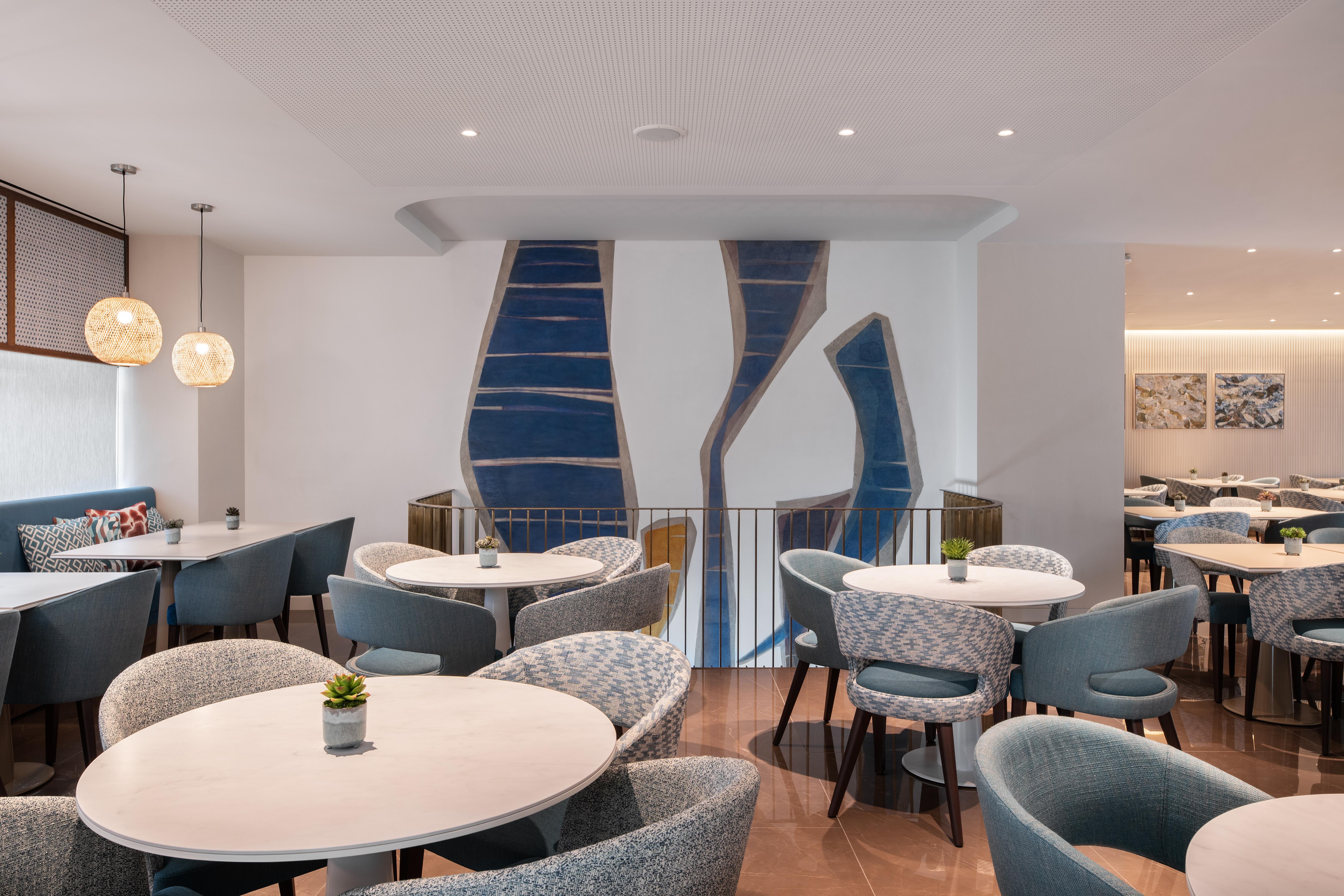 Eurostars Aliados 호텔 포르투 외부 사진 The lounge at the airport